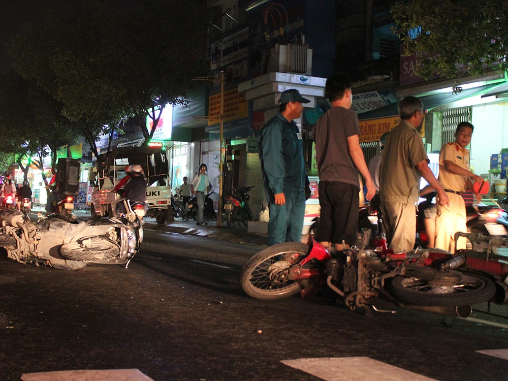 Liên tục 2 vụ tai nạn chết người trong vòng 2 tiếng ảnh 2